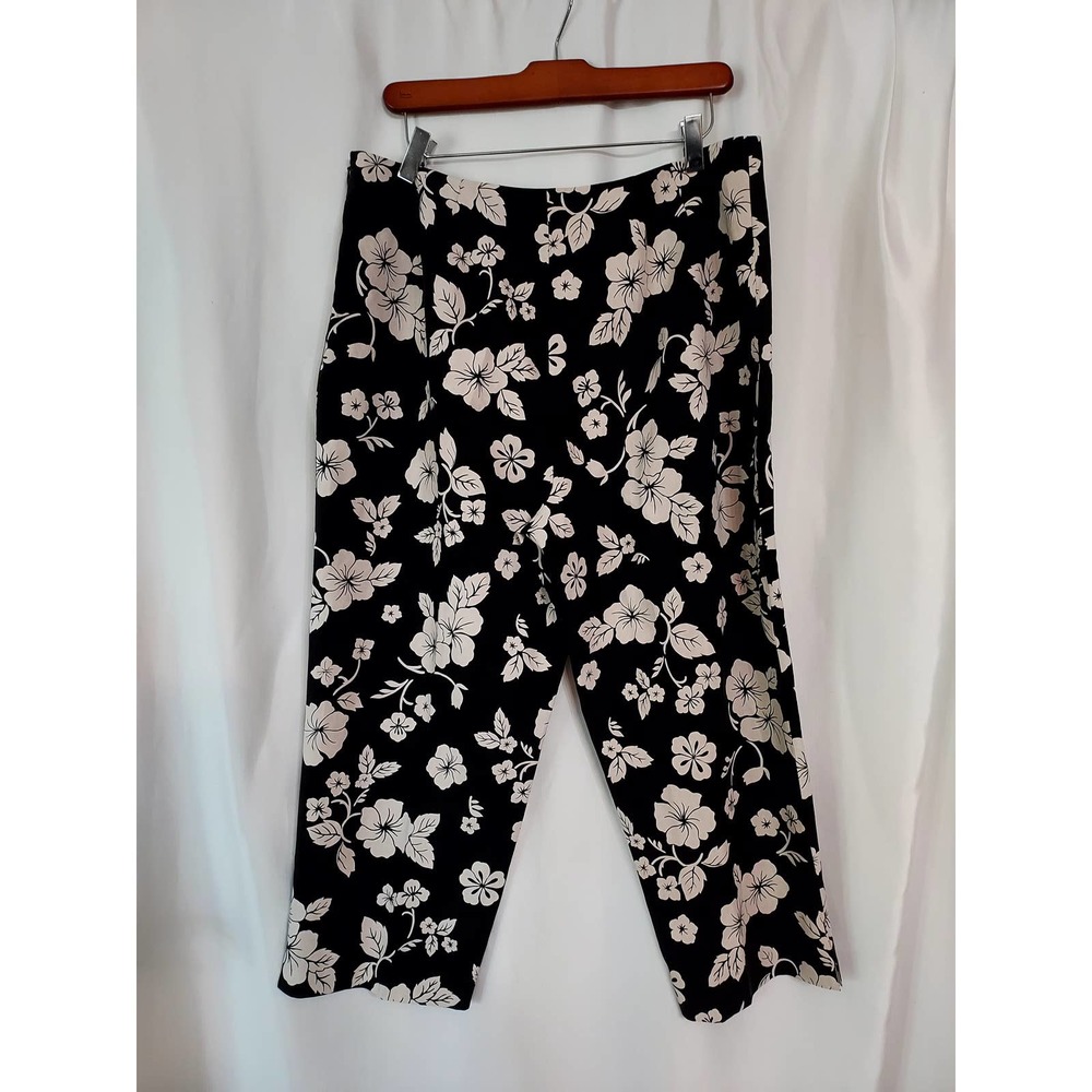 Two twenty five- Silk/Linen Black/Cream Floral Capri. Size 14